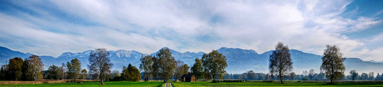 Berge rund um das Rheintal vom Lustenauer Ried aus gesehen